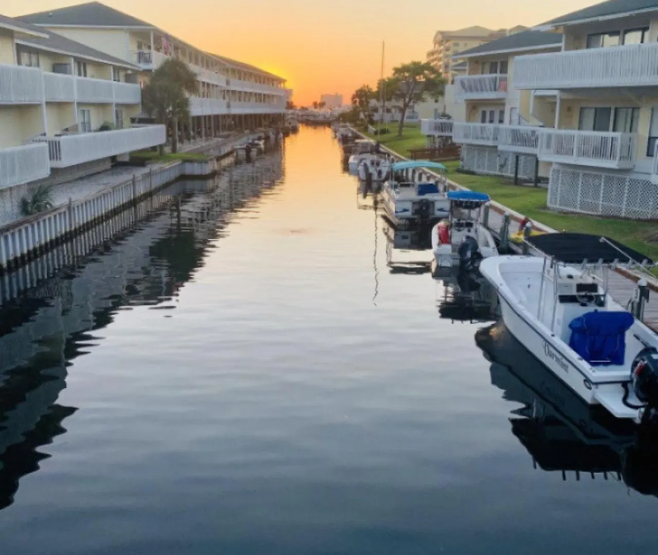Sandpiper Cove Unit 8139 Updated Studio In Destin Fl 0*,  United States